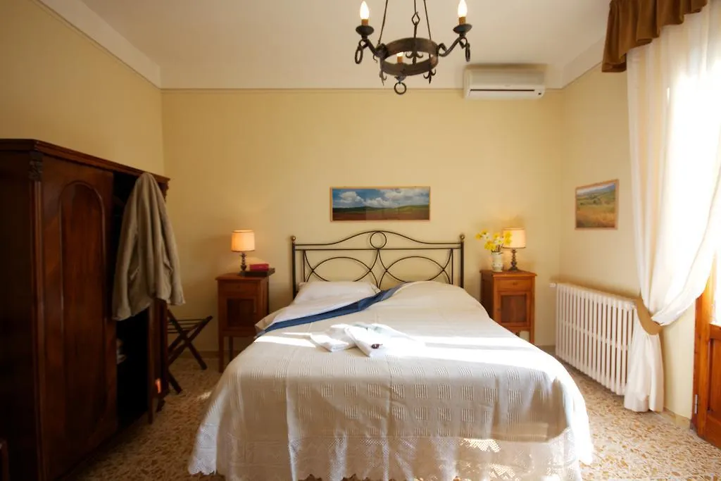 Camere Andrei Pienza 3*,